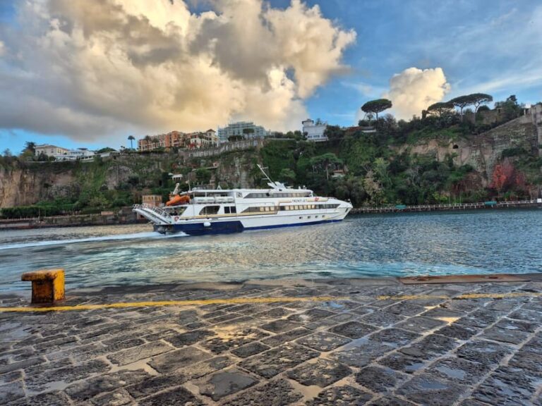 Winter Tour Naples: Ferry Boat Ticket to Amalfi and Positano – Winter Tour