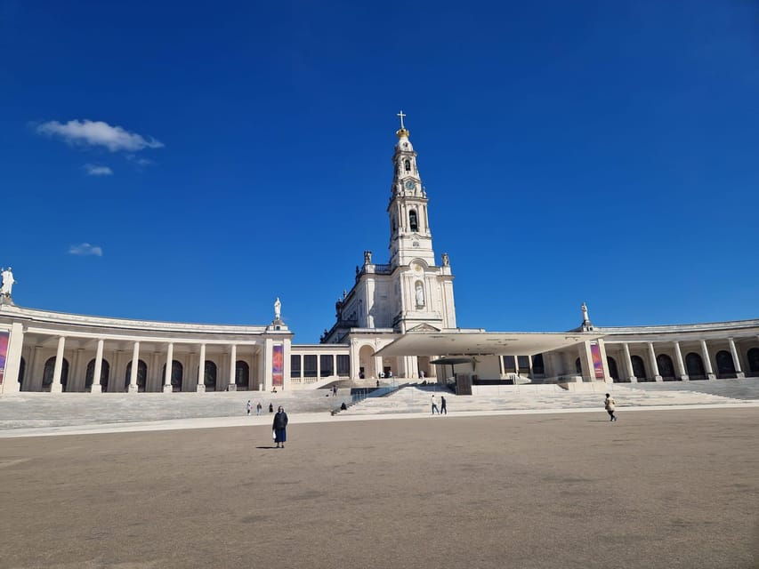 Fatima Sanctuary and Pastorinhos Village Day Trip From Porto - Trip Highlights