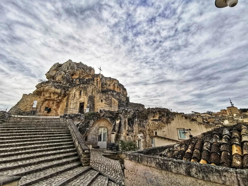Matera: Walking Tour With Entries in Cave House and Church - Overview of the Matera Walking Tour