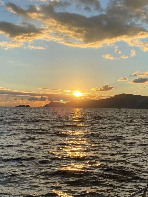 Positano: Amalfi Coast Sunset Group Boat Tour With Prosecco