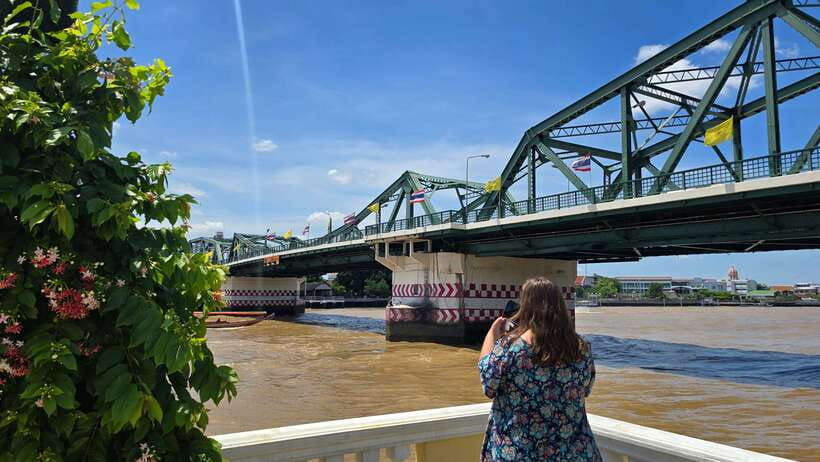Bangkoks Best: City Highlights and Floating Markets Tour - Itinerary Highlights