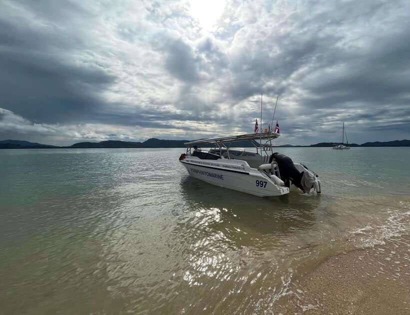 Phuket: Private Speedboat Charter to Phi Phi & Khai Islands - Exploring the Phi Phi Islands