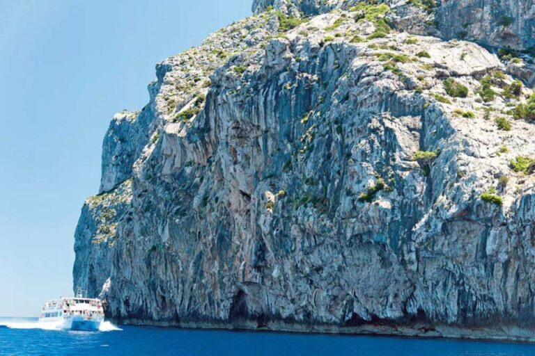 Alcudia: Boat Trip to Cap De Formentor and Formentor
