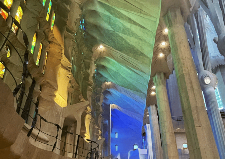 Barcelona: Best of Sagrada Familia Private Tour