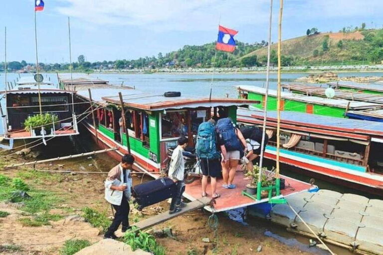 Chiang Rai: 3days 2nights Trip Slow Boat to Luang Prabang