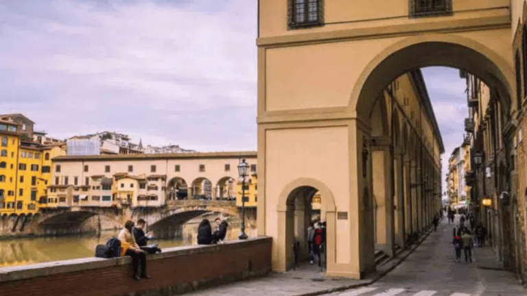 Florence:Uffizi & Vasari Corridor Reserved Ticket & AudioApp