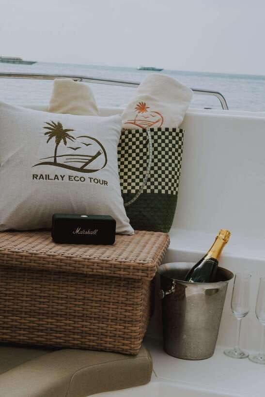 Krabi: Hong Islands Private Luxury Speed Boat Half/Full Day