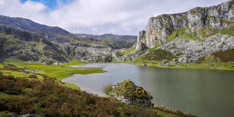 Lakes of Covadonga: Mountain Route for All Audiences