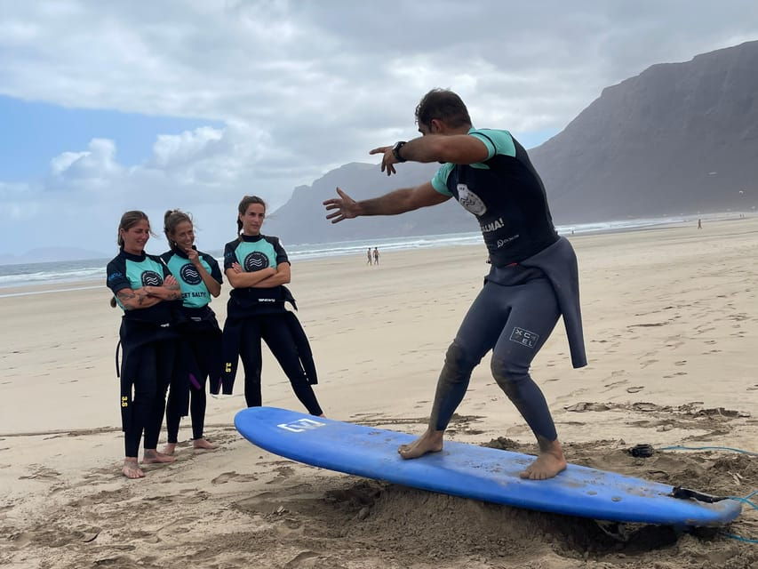Lanzarote: Dynamic Surf Lessons With Friends or Private Lessons in Famara - Group and Private Lesson Options