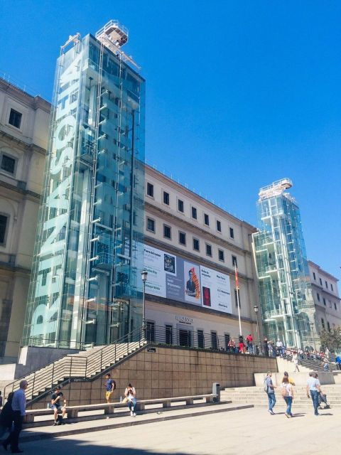 Madrid: Reina Sofía Museum Private Guided Tour
