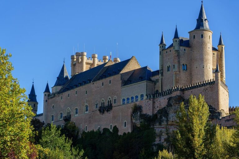 Madrid: Segovia Castle With High-Speed Train Tickets