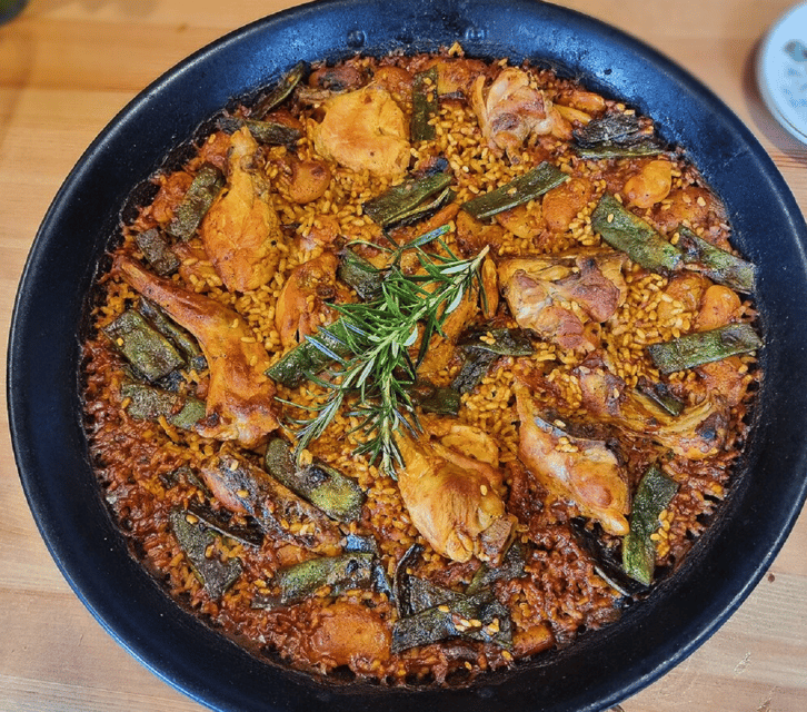 OnlyForYou, Paella Session at a Michelin-trained Chef’s Home