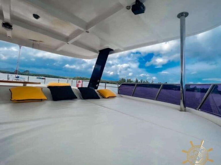 Phuket: James Bond Island Canoeing & Sunset Yacht Dinner