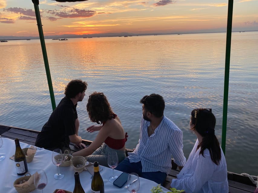 Valencia: Boat Ride With Valencian Wine Tasting & Tapas - Overview of the Boat Ride and Wine Tasting Experience