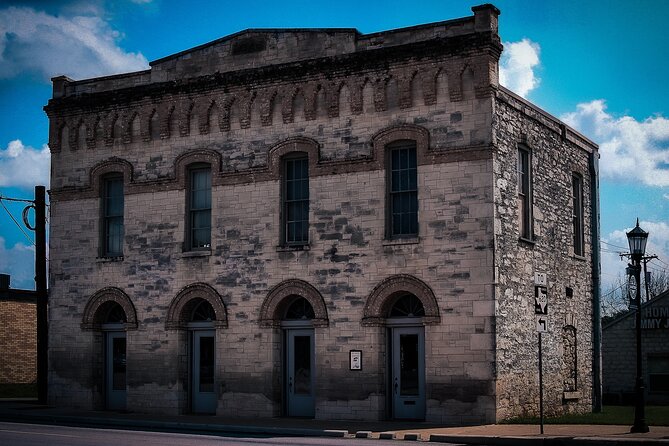1 Hour Ghosts Guided Walking Tour of Old Round Rock - Exploring the Old Round Rock Ghost Tour in Detail