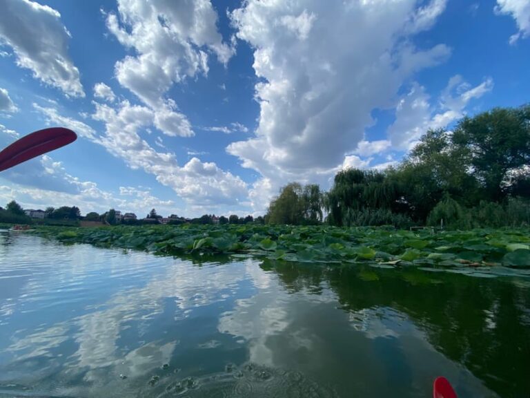 1/2day adventure: Snagov lake kayak/SUP & Snagov Monastery