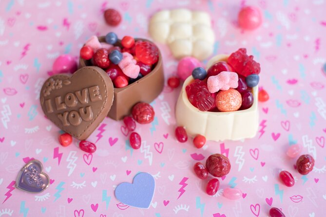 1 Hour Guided Hearts Chocolate Making Class in Jacksonville