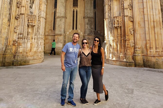 10h guided tour of Fátima Óbidos Nazaré Batalha and Alcobaça