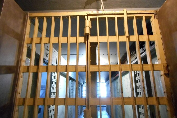 1910 Haunted Jail Ghost Tours - What You Can Expect from the 1910 Haunted Jail Ghost Tour