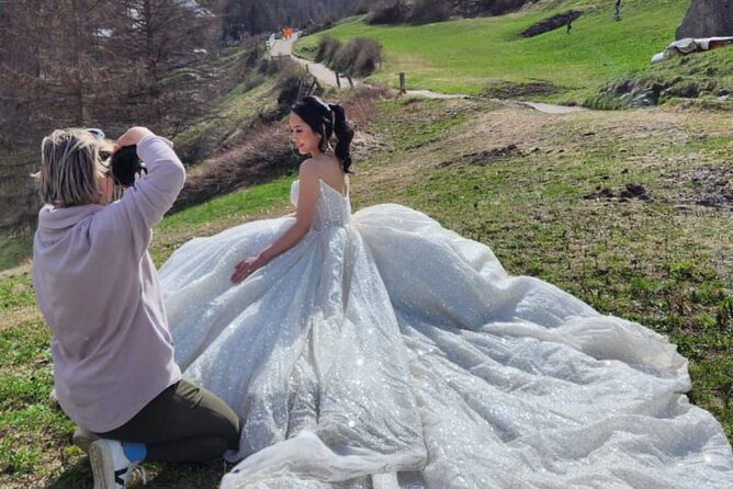 2 Hour Athens Styled Photoshoot with professional photographer - What the Experience Entails