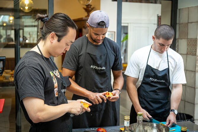 2 Hour Florence Pizza and Gelato Small Group Guided Cooking Class