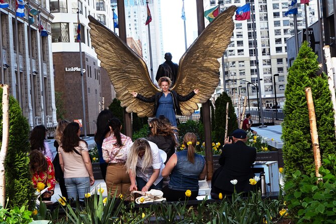 2 Hour Magnificent Chicago Tour with Photos and Popcorn