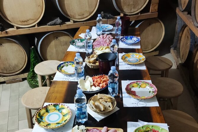 2-hour tasting of 5 wines in Sorrento