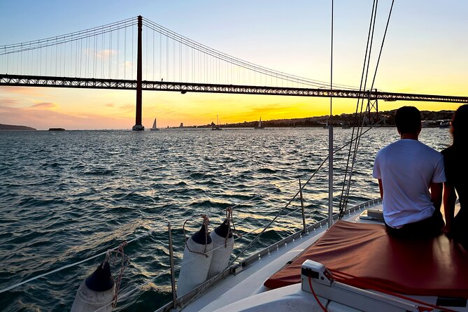 2 Hours Private Sailing Tour with Wine and Snacks