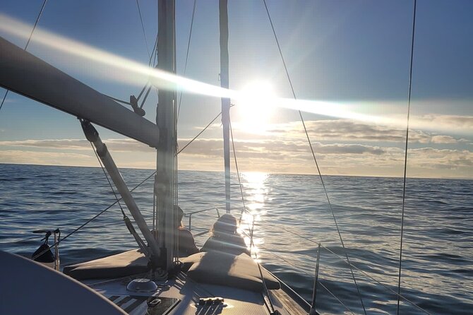 2 Hours Romantic experience for two by sailboat in Cascais - Detailed Itinerary & What to Expect