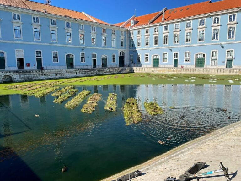 2 hours tuktuk tours in Lisbon in English\Russian\Hebrew