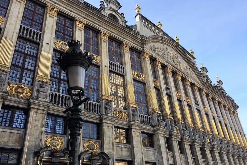 2,5 Hours Walking Tour with Chocolate, Waffles and Frites. - Good To Know