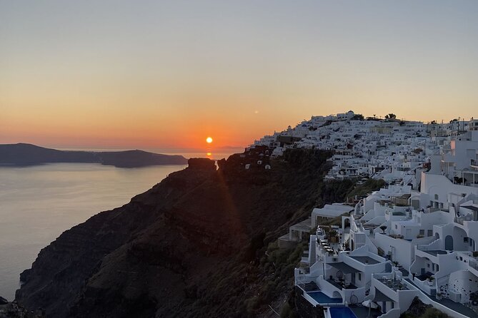 3 hours Panoramic Tour to Oia