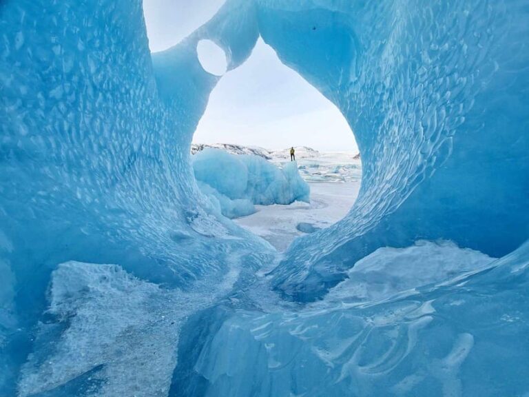 4-Day South Coast, Blue Ice Cave, Glacier Lagoon Tour