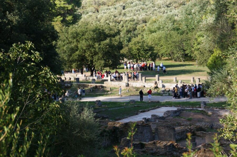 4-Day Tour of Mycenae, Epidaurus, Olympia, Delphi & Meteora - A Great Way to Experience Greece in a Short Time