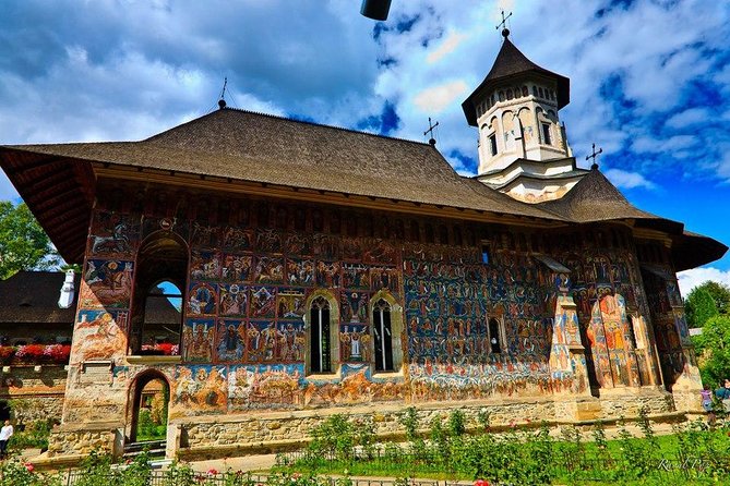 6 Days Transylvania and Bukovina Small Group Tour from Bucharest