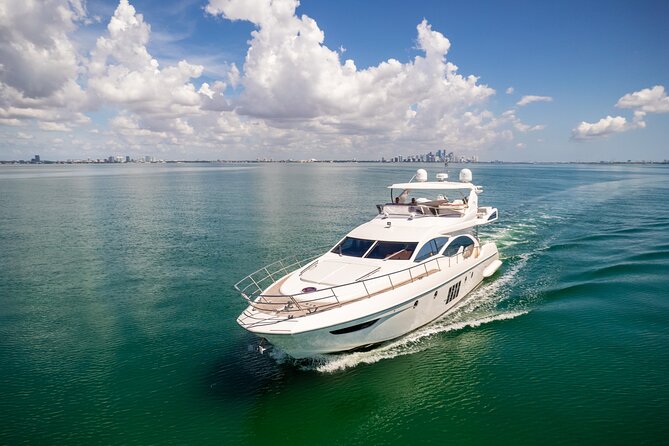 70′ Azimut Flybridge Yacht Charter
