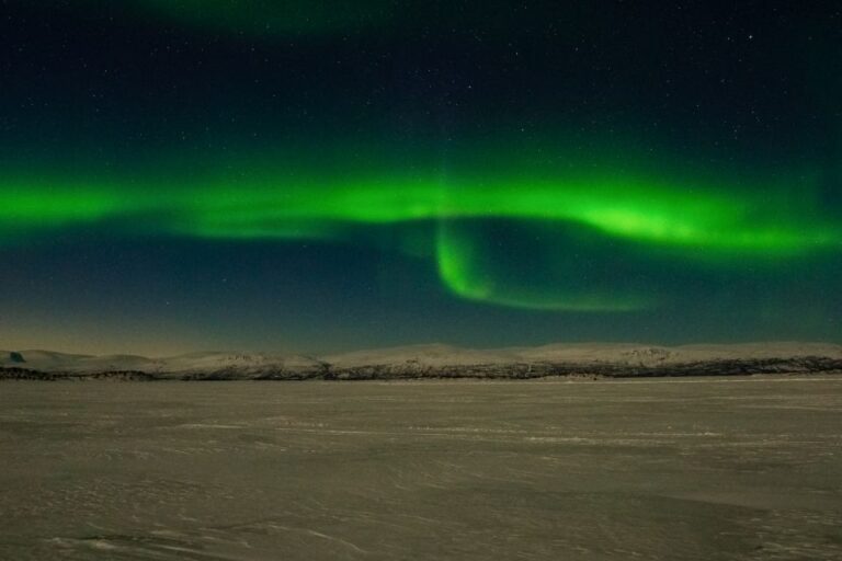 Abisko: Aurora Snowshoeing