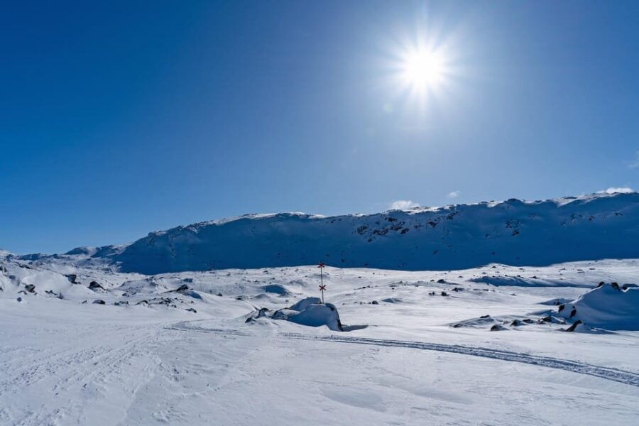 Abisko: Great Outback Snowmobile Tour with Lake Abiskojaure - An In-Depth Look at the Snowmobile Adventure