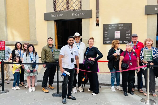 Academia Gallery Live Guided Tour with Skip the Line Tickets