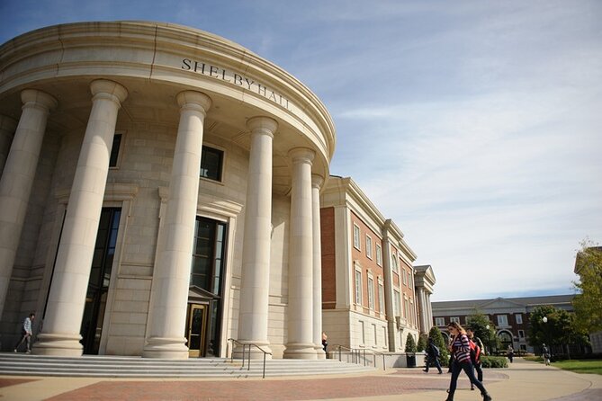 Adventurous Walking Tour of University of Alabama - An In-Depth Look at the Tour