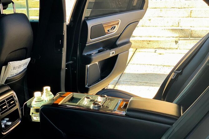 Airport transfer to or from Silver Spring, MD & Reagan Airport(DCA)