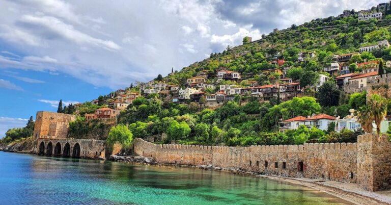 Alanya Coastal Cruise: Sun, Swim & Scenic Views