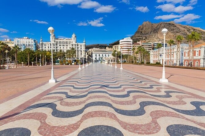 Alicante Must see Attractions Walking Tour With A Guide - An In-Depth Look at the Alicante Must-See Attractions Walking Tour