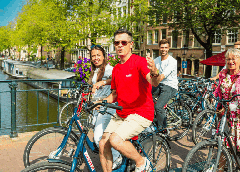 Amsterdam: 2.5-Hour Bike Tour
