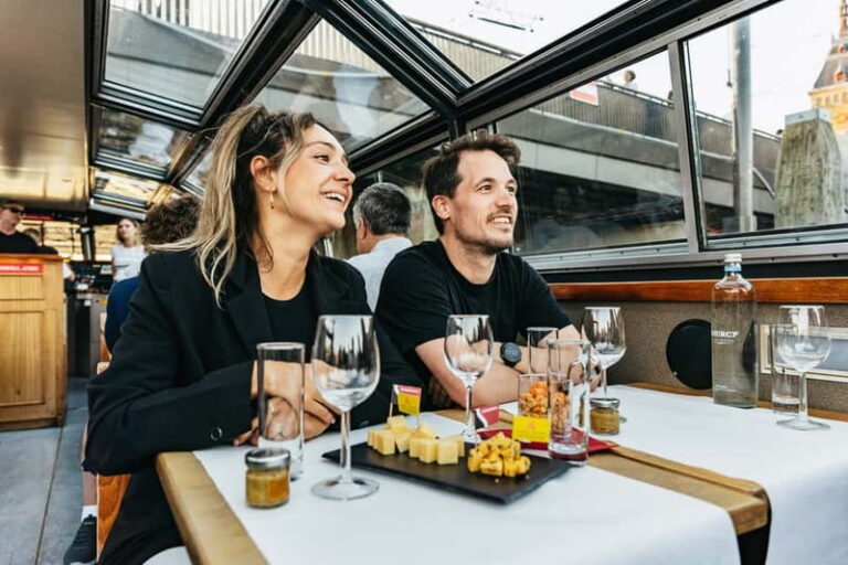 Amsterdam: Cheese & Wine Cruise Tasting Experience