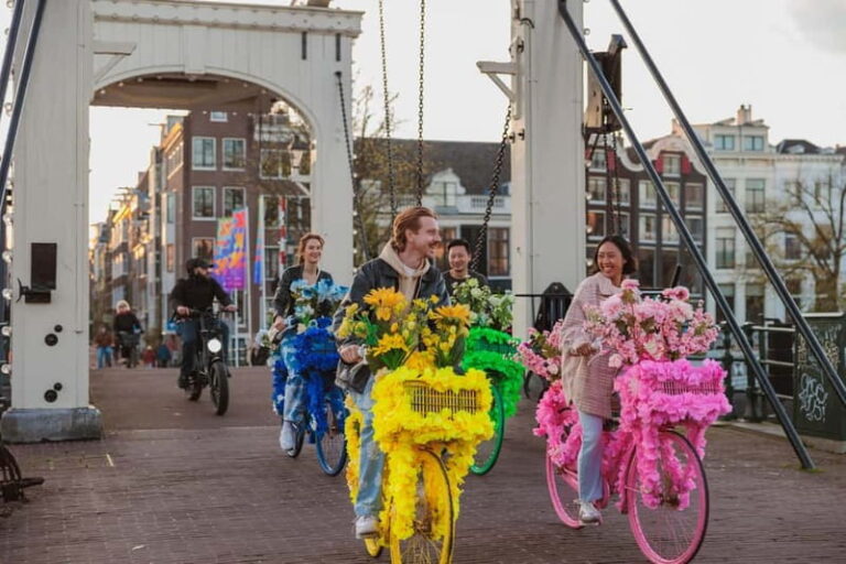 Amsterdam: Explore Canals, Guided Tour on Flower Bikes