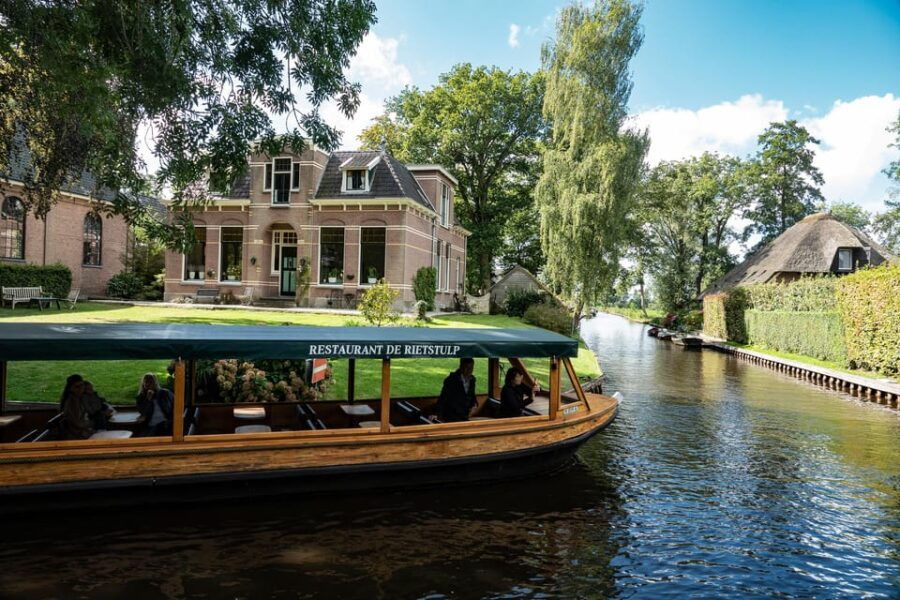 Amsterdam: Giethoorn Day Trip, Boat Tour, and Walking Tour - The Itinerary Breakdown