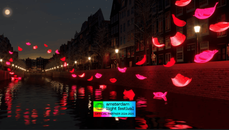 Amsterdam: Light Festival Heated Cruise w/ Drinks & Snacks