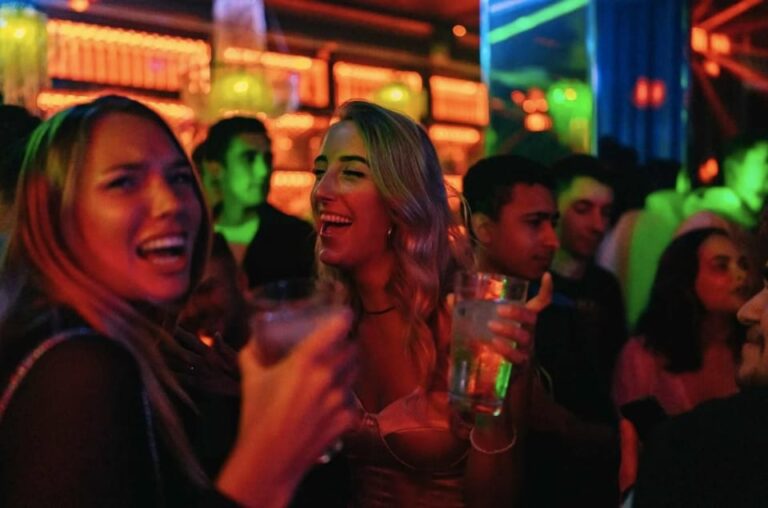 Amsterdam: Ludwig’s Private Pub Crawl with VIP Club Entry
