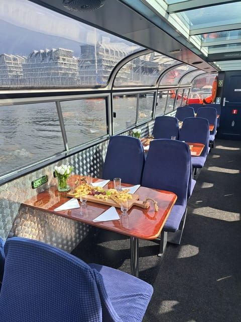 Amsterdam: Luxury Cheese & Wine Canal Cruise